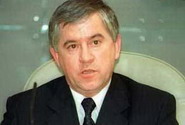 кинах просит януковича не подписывать закон о госзакупках